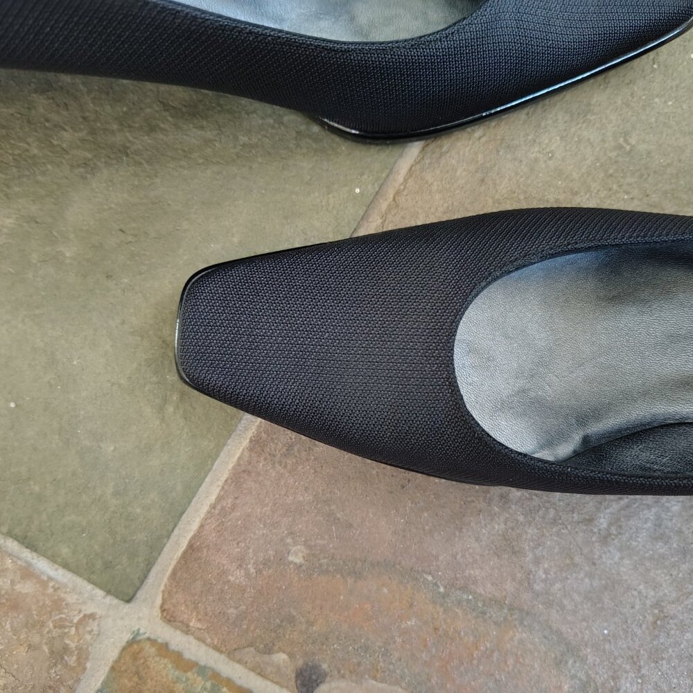 Stuart Weitzman Heel Pump - Picture 4 of 13